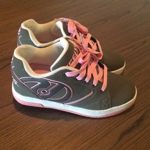 Girls Heelys roller skate shoes
